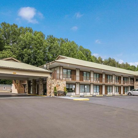 קלייטון Quality Inn & Suites Mt Chalet מראה חיצוני תמונה