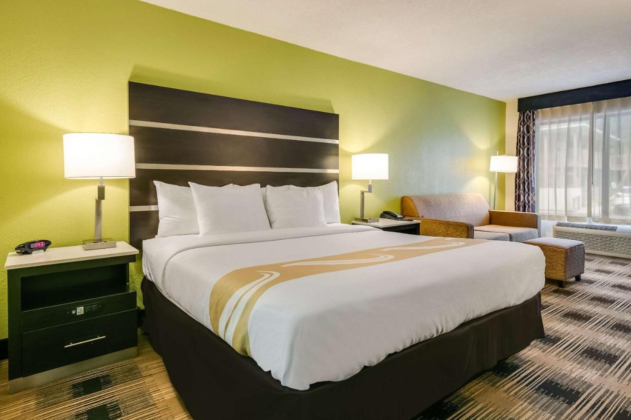 קלייטון Quality Inn & Suites Mt Chalet מראה חיצוני תמונה