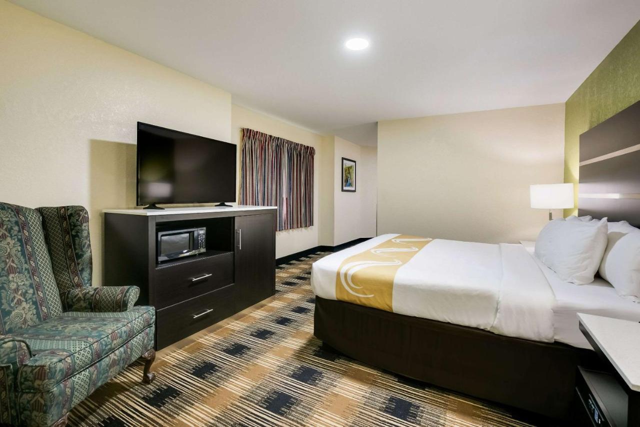 קלייטון Quality Inn & Suites Mt Chalet מראה חיצוני תמונה